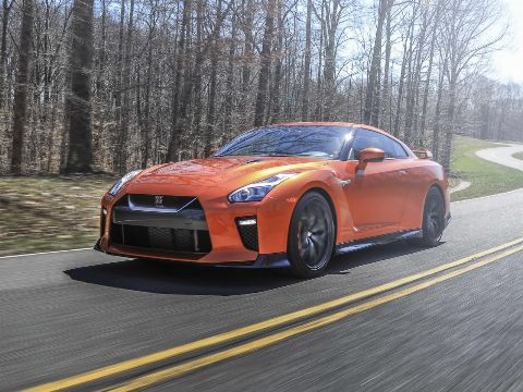 GT-R I Рестайлинг 3 купе